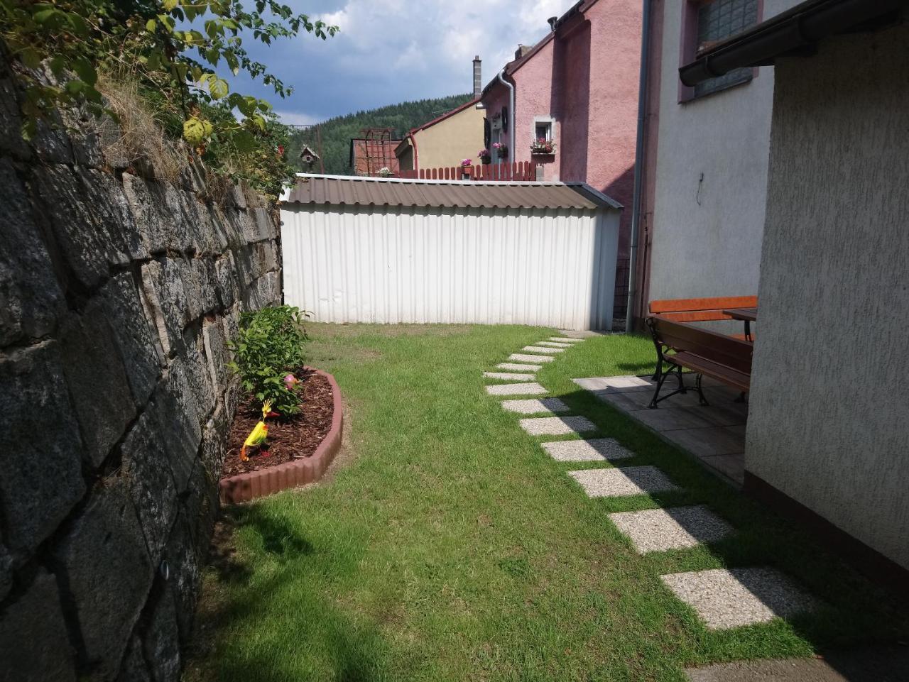 Penzion u Krtka Kraslice Esterno foto