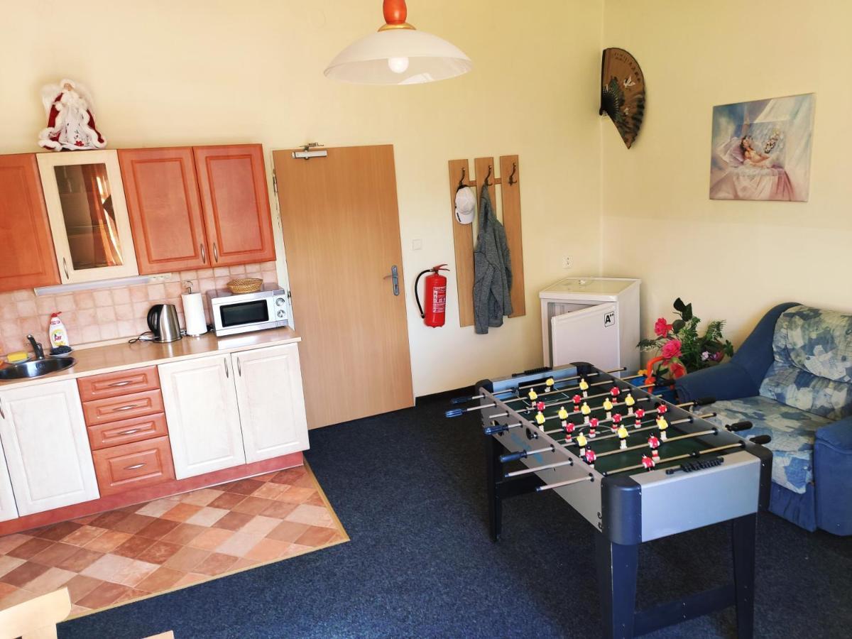 Penzion u Krtka Kraslice Esterno foto